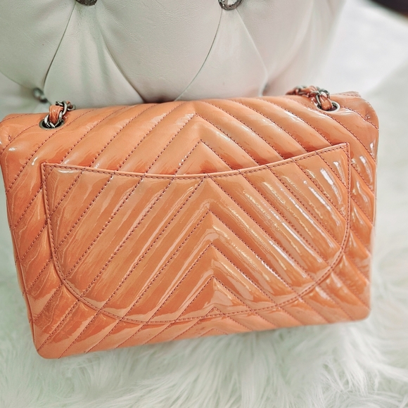 Chanel Salmon Orange Jumbo Chevron Patent Silver Hardware - Picture 2 of 10